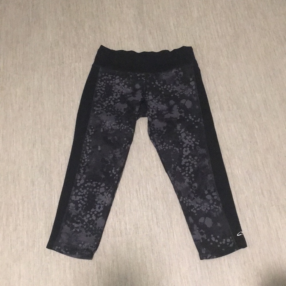 Cropped work out pants